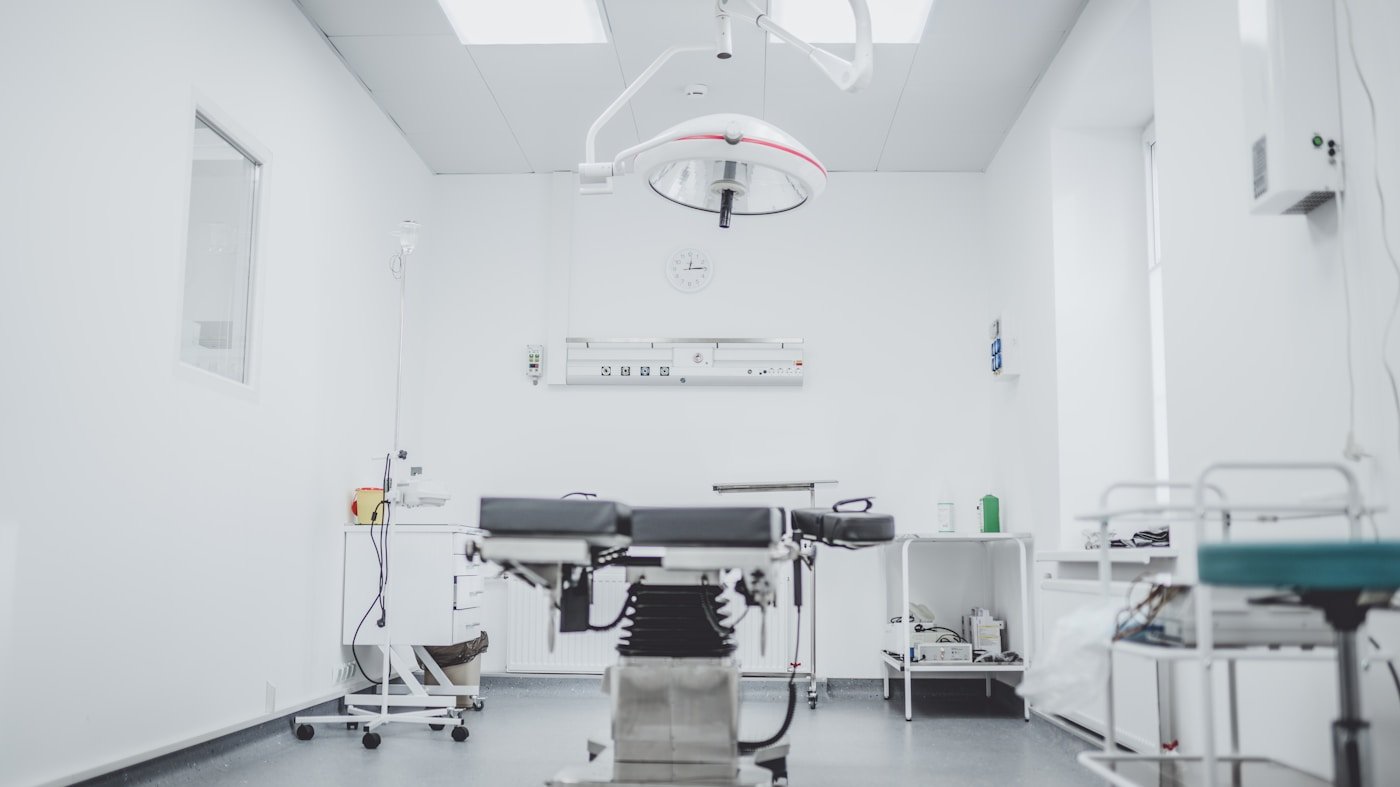 Clinician coordinating a patient's surgical care through a connected digital service